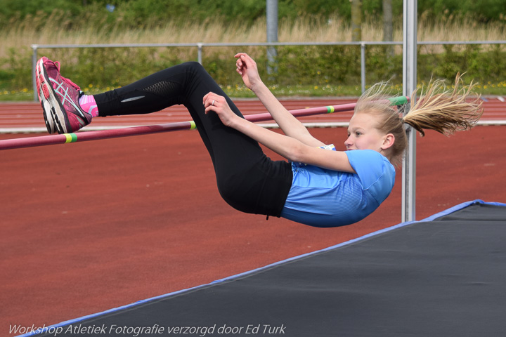Fotonummer: DSC_0296, camera: NIKON D3300, lens: 55.0-300.0 mm f/4.5-5.6, 1/1250 sec. bij f / 4,5, ISO 200