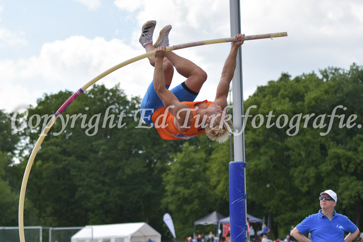 Credit: ETF / Ed Turk, Fotonr 25M_7658