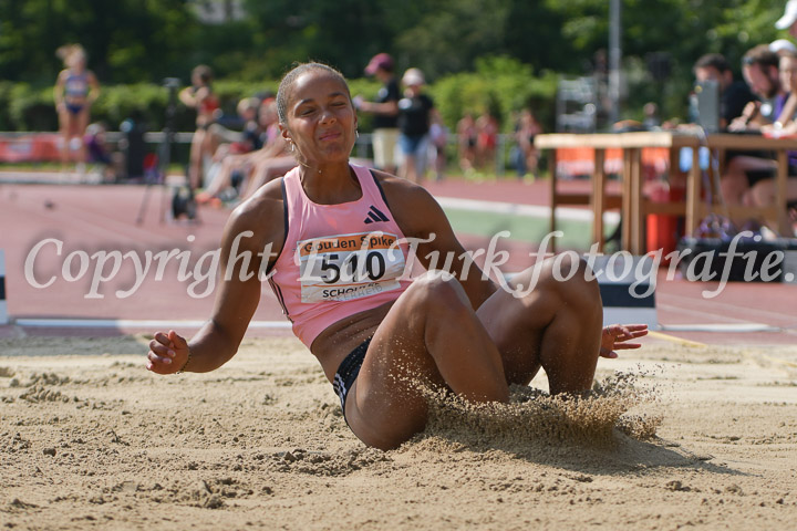 Credit: ETF / Ed Turk, Fotonr 25K_6363