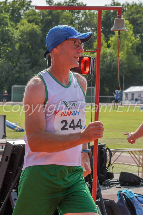 Credit: ETF /  Ed Turk, Fotonr 25M_4160