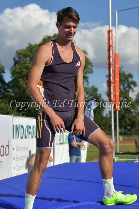 Credit: ETF /  Ed Turk; Photonumber 25M_9225