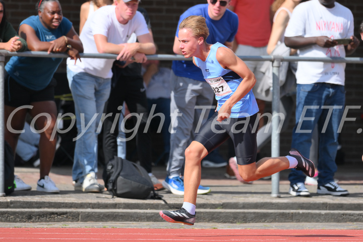 Credit: ETF /  Ed Turk; Photonumber 25Z_1875