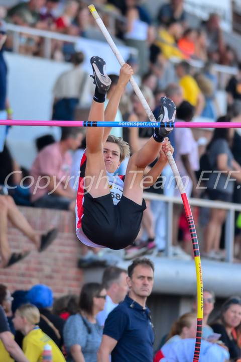 Credit: ETF /  Ed Turk; Photonumber 25Z_8204