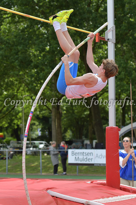 Credit: ETF / Ed Turk, Fotonr 25M_8903